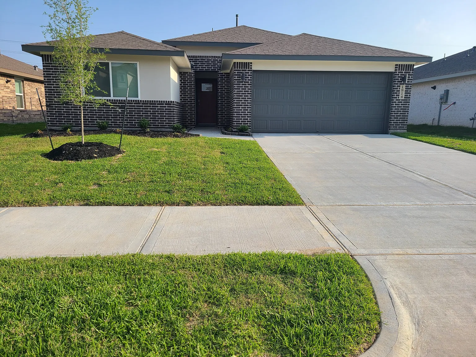 4 bed, 1767 sqft, $900 — Photo 1