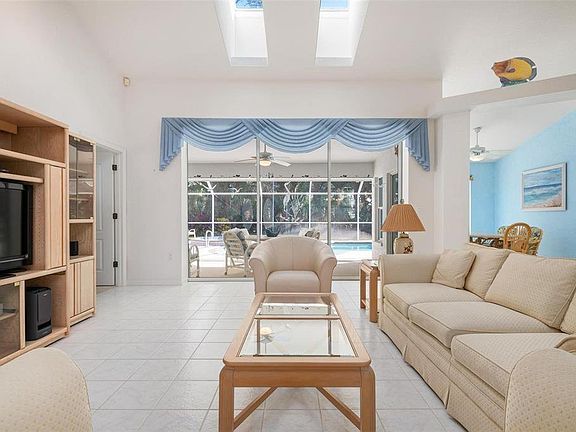 5th image of 539 Park Estates Sq
