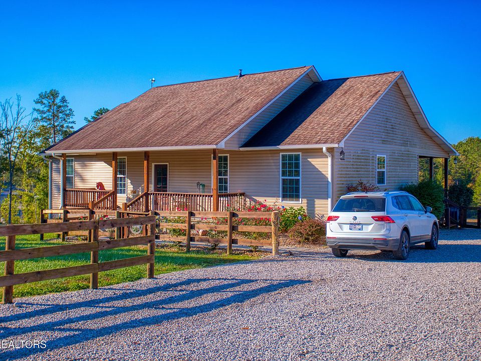 1st image of 642 Buck Ridge Rd