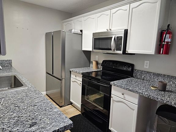 4th image of 4570 Allendale Dr