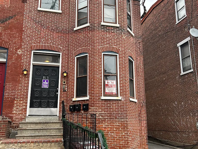 813 W 8th St #A — Photo 1