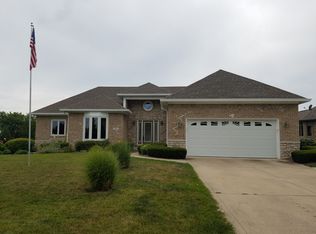 352 Linden Ridge Trl, Greenwood, IN 46142