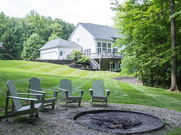 4th image of 400 Duneden Dr