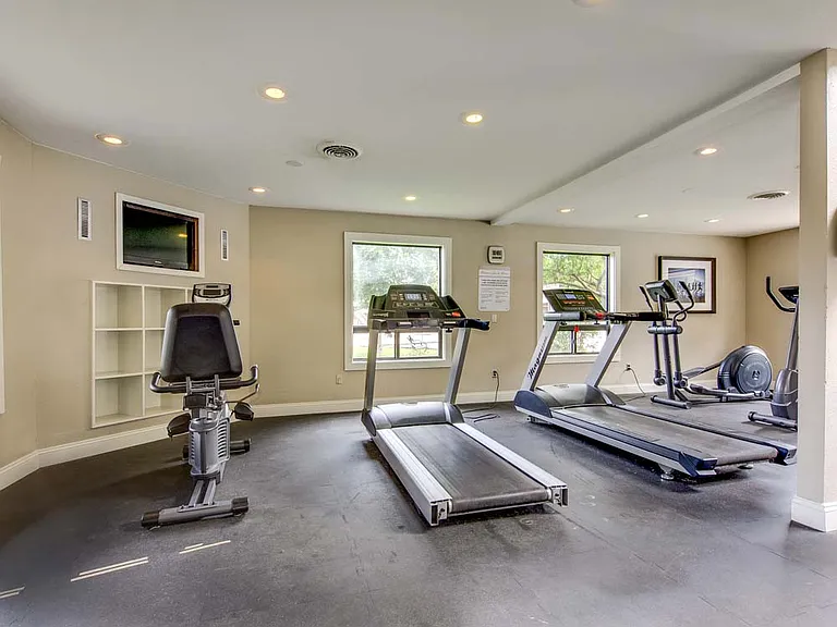 Santana Ridge — Photo 11