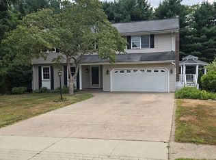 35 Renee Dr, Colchester, CT 06415