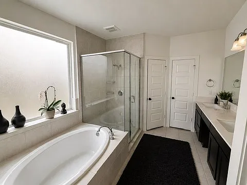 Building Photo - 10503 Hidden Rock Dr