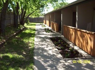 406 N Oak St #11, Arlington, TX 76011