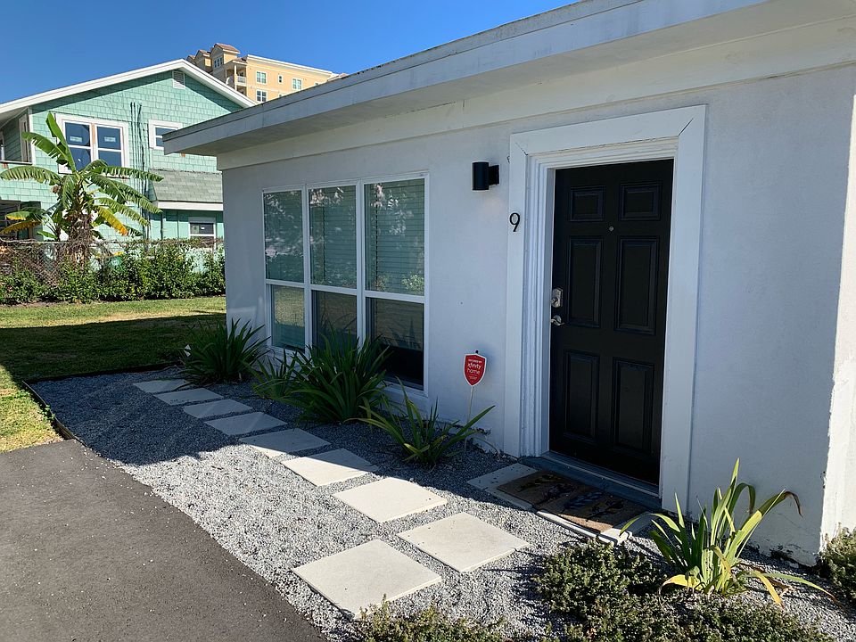 Entrance to the apartment