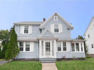 373 Taft Ave, Bridgeport, CT 06604