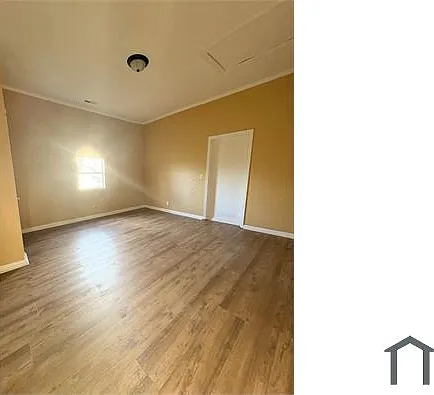 2123 Arlington Ave — Photo 4
