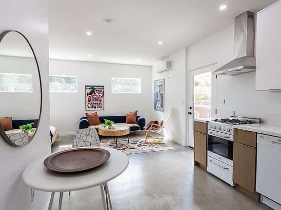 4th image of 2228 Shoredale Ave
