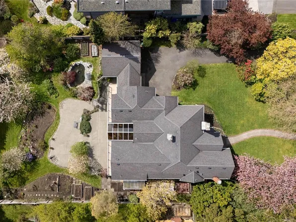 1541 Despard Ave, Victoria, BC V8S 1T2