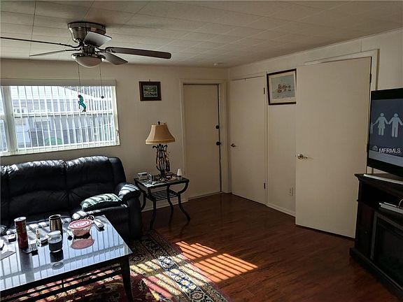2nd image of 4738 W Wallcraft Ave