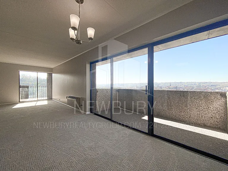 530 N Main Street - The Townhouse. — Photo 66