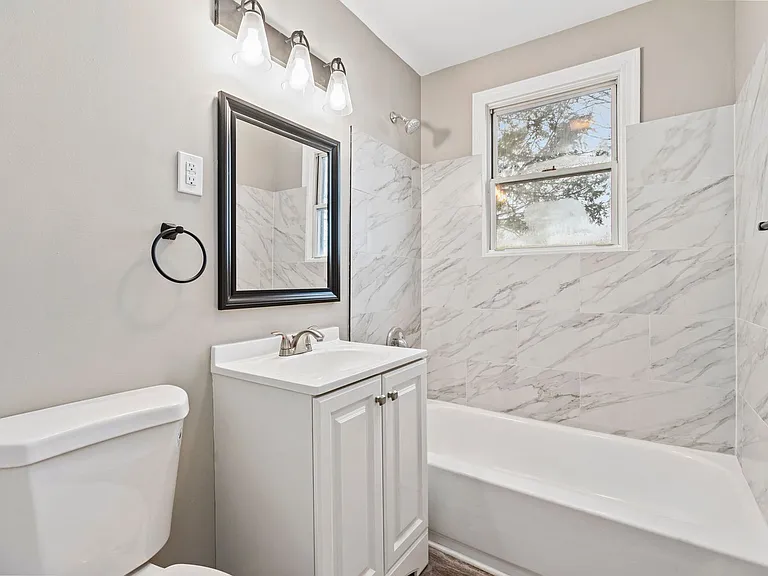 2215 Lehigh St — Photo 15