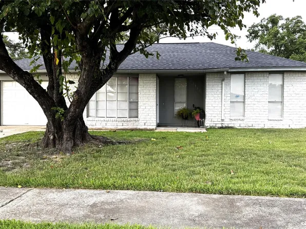 15138 Old Creek Rd, Houston, TX 77060