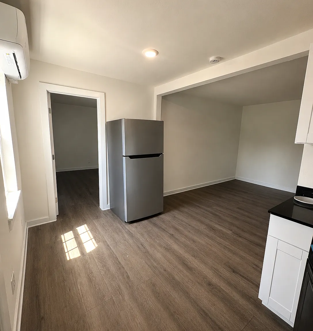 1 bed, 500 sqft, $1,000 — Photo 2
