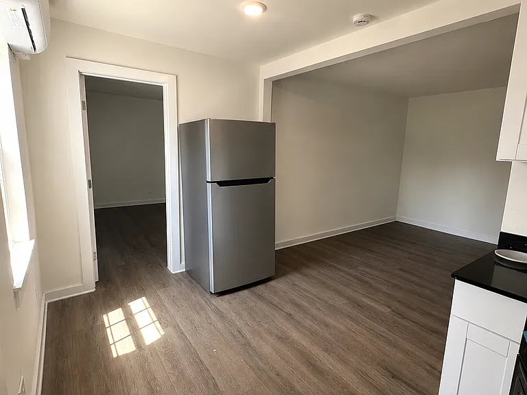 3820 N Central Ave #3 — Photo 2