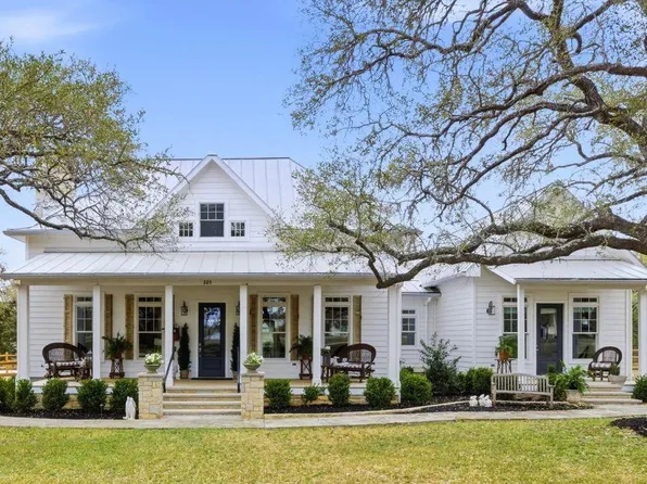 225 Cosmos Ln, Driftwood, TX 78619