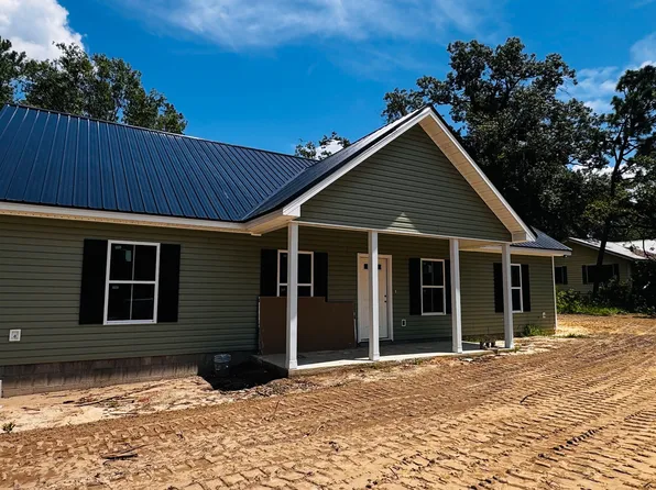 3014 Lindsey Dr, Claxton, GA 30417