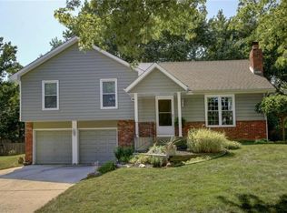 10242 Haskins St, Lenexa, KS 66215