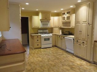 1329 Fairway Cir, Mayfield, KY 42066