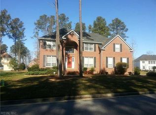 108 Wellington Cir, Smithfield, VA 23430