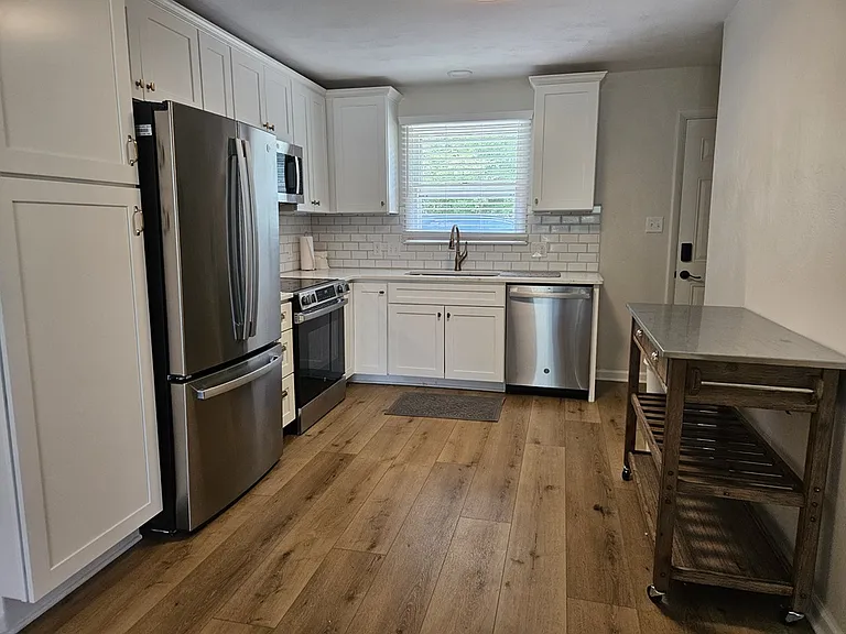 1026 N Atherton St — Photo 8