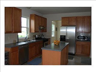 5th image of 634 Streamwater Dr