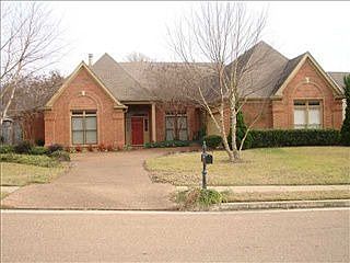 1st image of 348 Mysen Dr