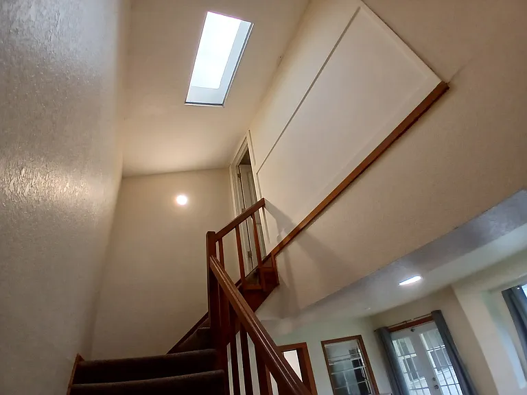 928 W Lindsey St — Photo 13