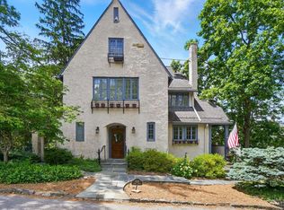 3535 Holly Ln, Cincinnati, OH 45208