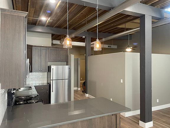 2nd image of 617 S 14th St APT 201
