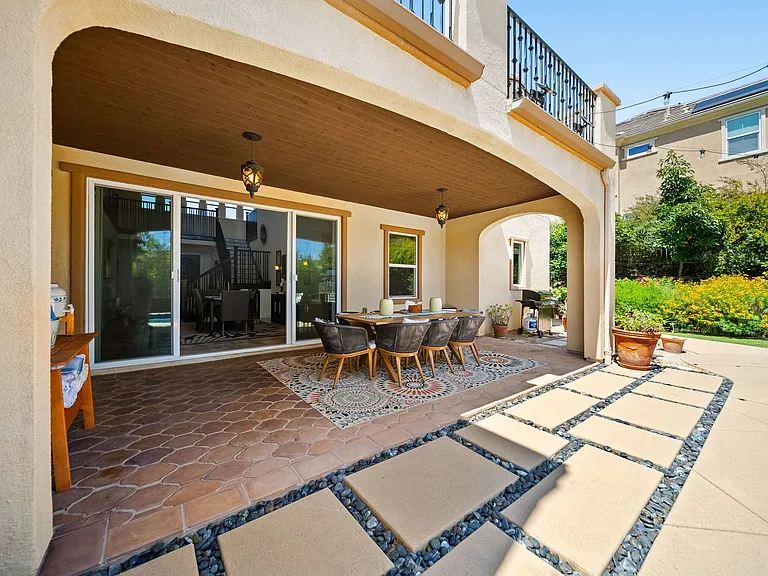 972 Tucana Dr — Photo 15