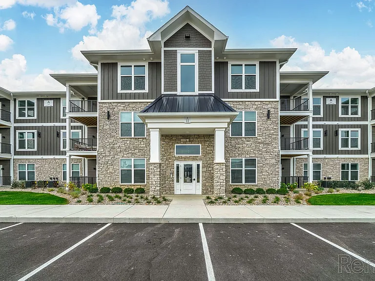 The E - Elevated Living in Whitestown — Photo 129