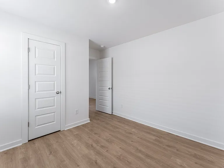 103 S Maroon Ave — Photo 13