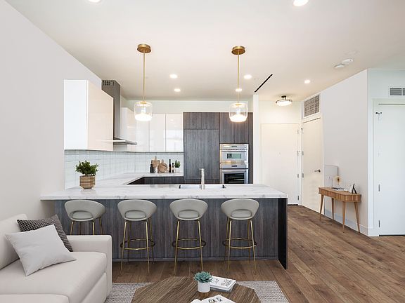 4th image of 123 Lexington Ave #1502