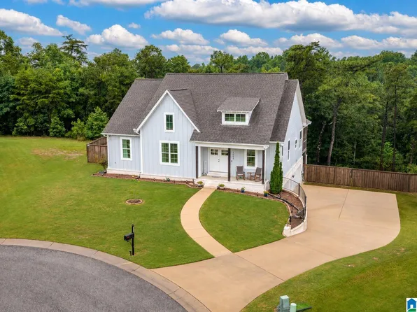 3404 Chatham Cir, Trussville, AL 35173