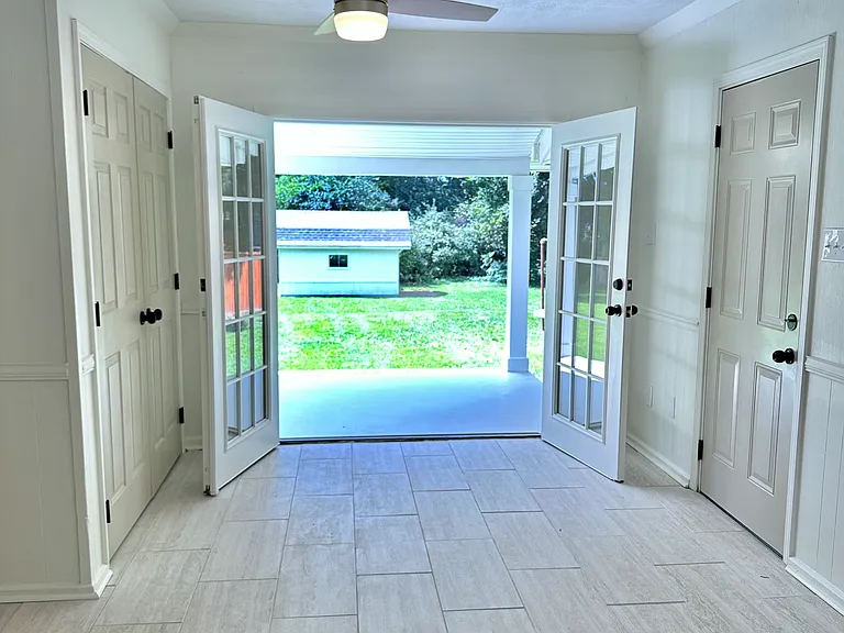 8017 Hayden Dr — Photo 18