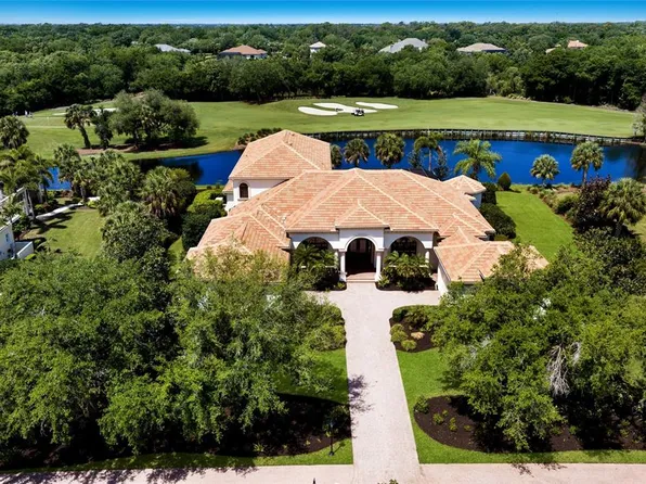 3809 Founders Club Dr, Sarasota, FL 34240