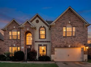 2335 Clark Trl, Grand Prairie, TX 75052