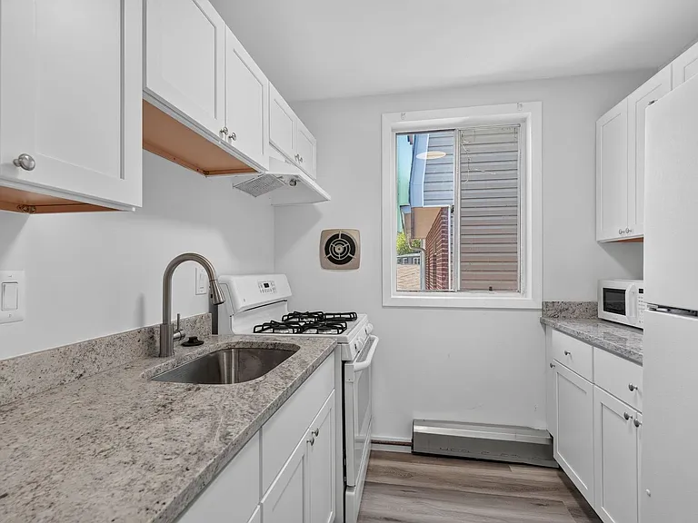 5821 Field Pl NE — Photo 18