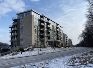 455 Charlton Ave E #606, Hamilton, ON L8P 2E9