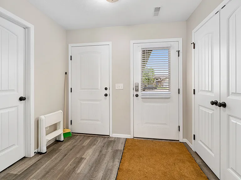 1030 N Main Ave #C — Photo 10