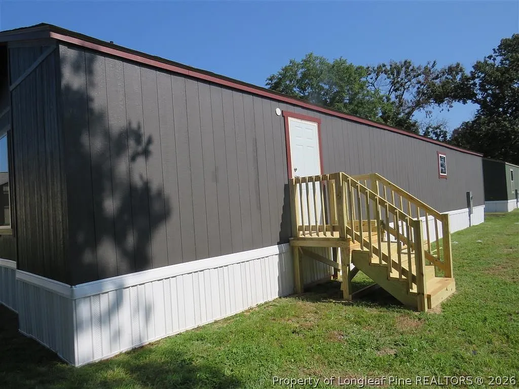 3 bed, 2.0 bath, 1025 sqft, $1,000 — Photo 3