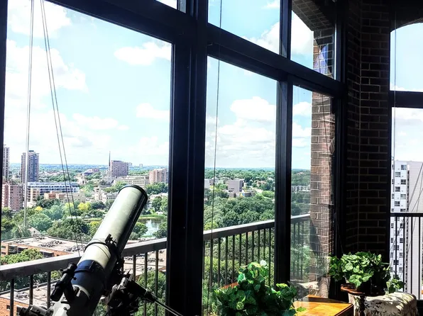1235 Yale Pl APT 1701, Minneapolis, MN 55403