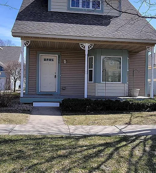 8559 Windsor Ln N — Photo 2