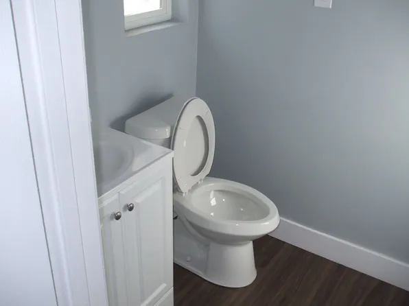 971 Salem St, Aurora, CO 80011