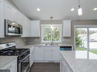 1460 Etna St, Saint Paul, MN 55106