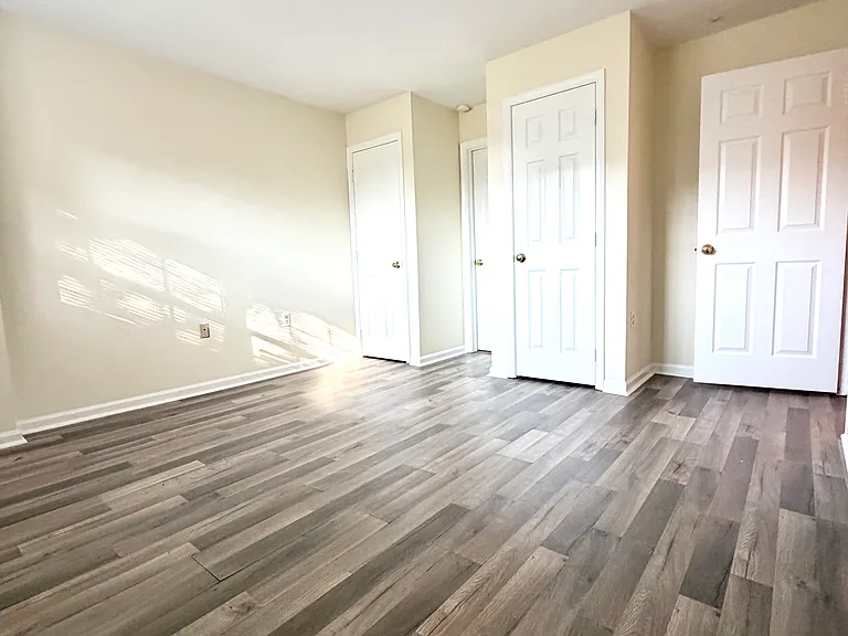 2543 Selkirk Ct — Photo 37